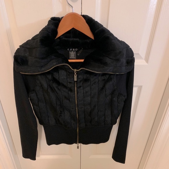BEAUTIFUL BLACK FUR AND FABRIC CROPPED JACKET - Picture 1 of 11